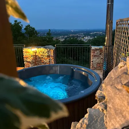 Guest house Da Noi Panoramic Guest Pietra 3*