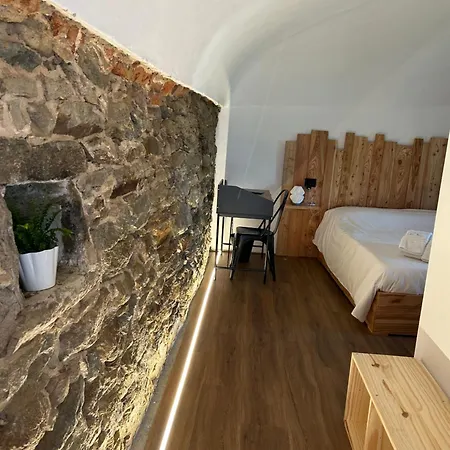 Guest house Da Noi Panoramic Guest Pietra 3*
